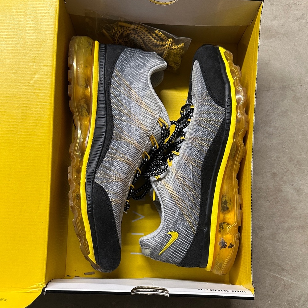 Nike Black and Yellow Air Max Shoes